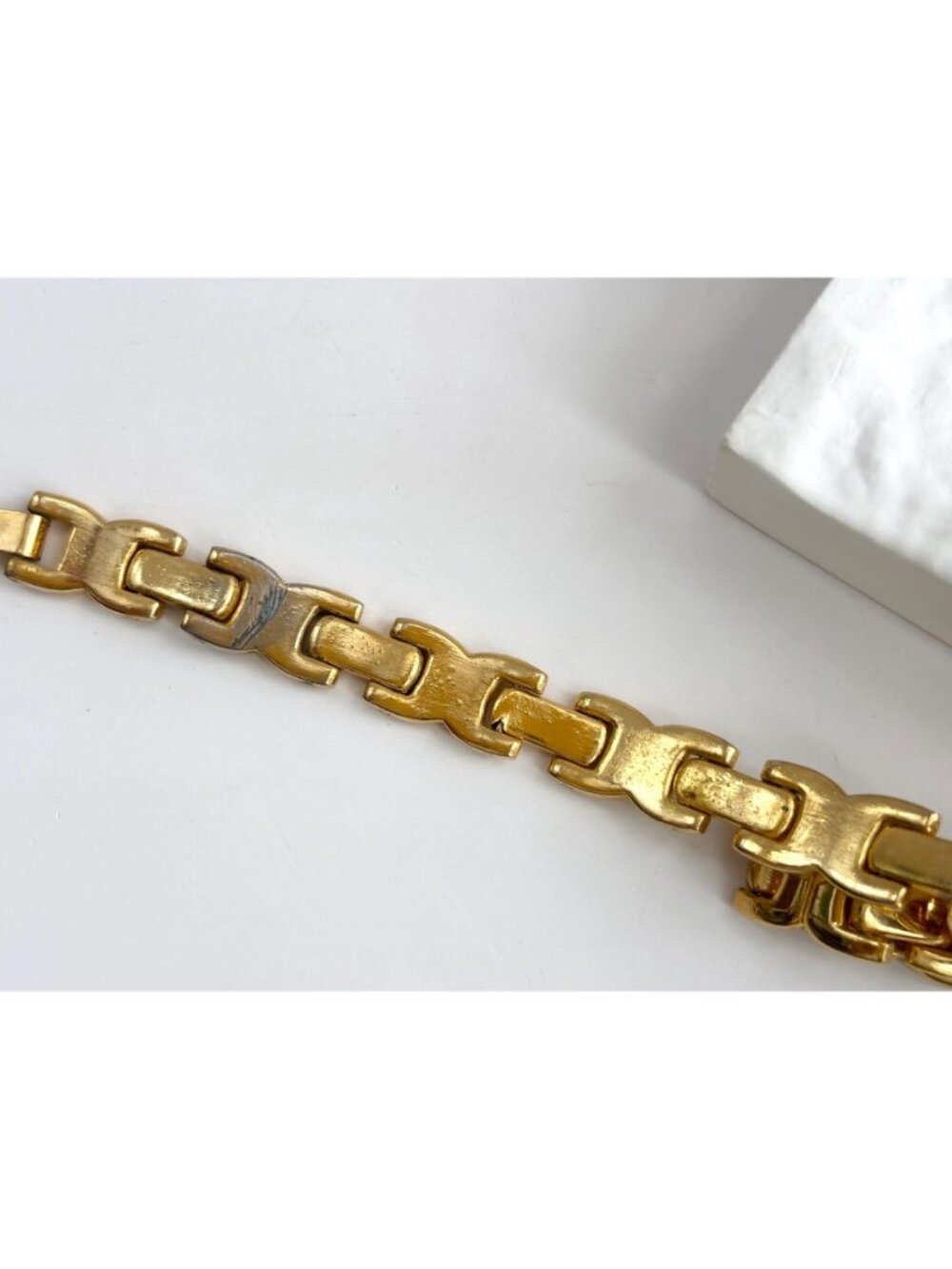 Fantasy Link Paneled Art Deco Inspired Gold Toned Chunky Vintage 80's Bracelet - Picture 10 of 13